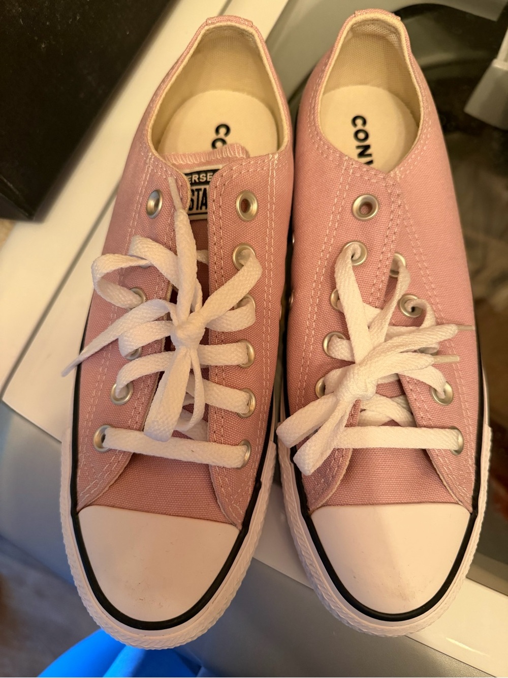 Women’s Converse low tops